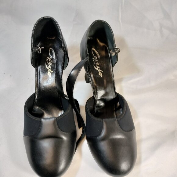 Capezio Flexible Character Shoe -- Black - Picture 2 of 8